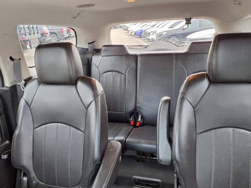 2017 Buick Enclave Leather