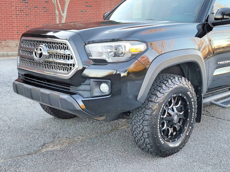 2016 Toyota Tacoma TRD Off Road photo 8