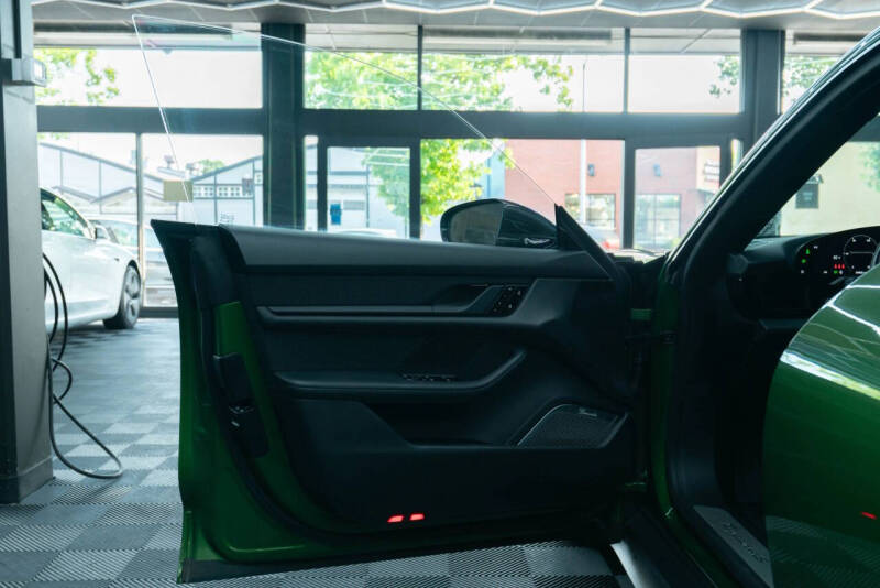 2021 Porsche Taycan 4S