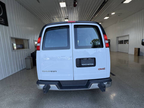 2023 GMC Savana 2500
