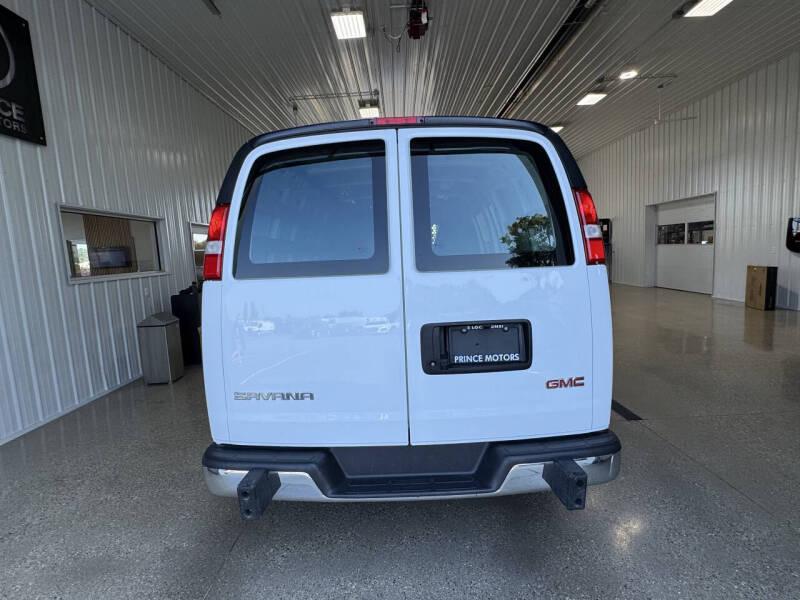 2023 GMC Savana 2500