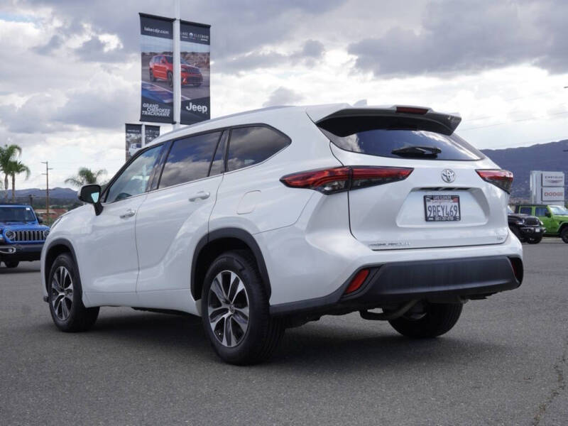 2022 Toyota Highlander XLE