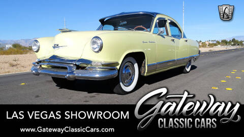 1952 Kaiser Manhattan