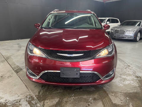 2018 Chrysler Pacifica Touring Plus