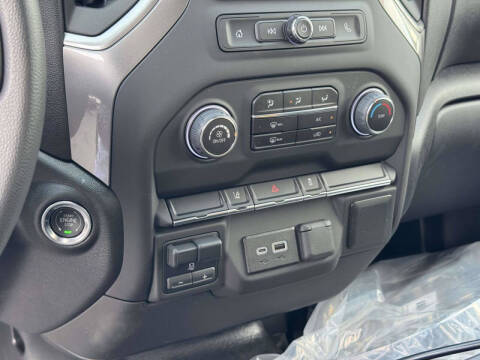 2025 Chevrolet Silverado 3500HD CC