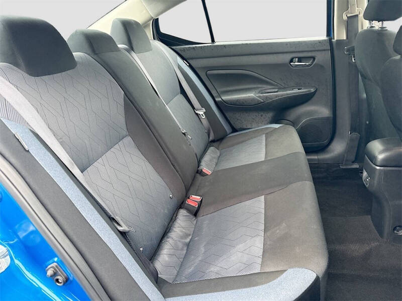 2024 Nissan Versa SV