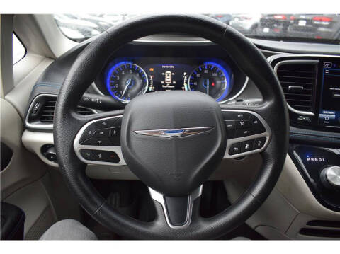2021 Chrysler Pacifica Touring