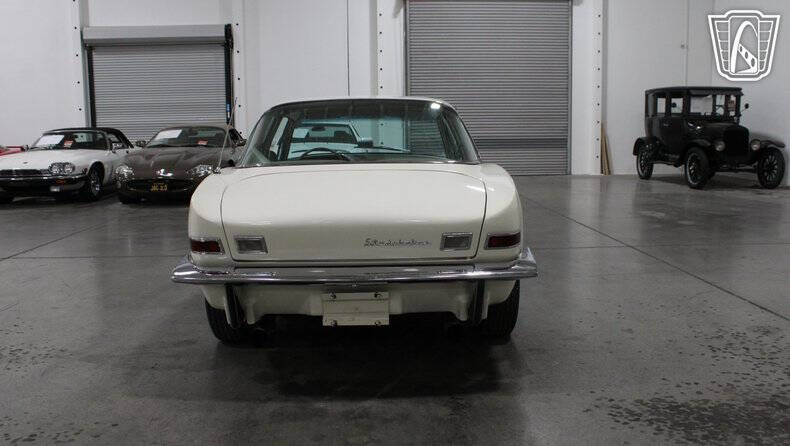 1964 Studebaker Avanti