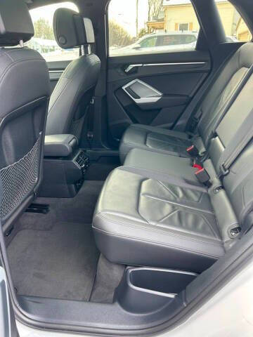 2023 Audi Q3 quattro S line Premium 45 TFSI