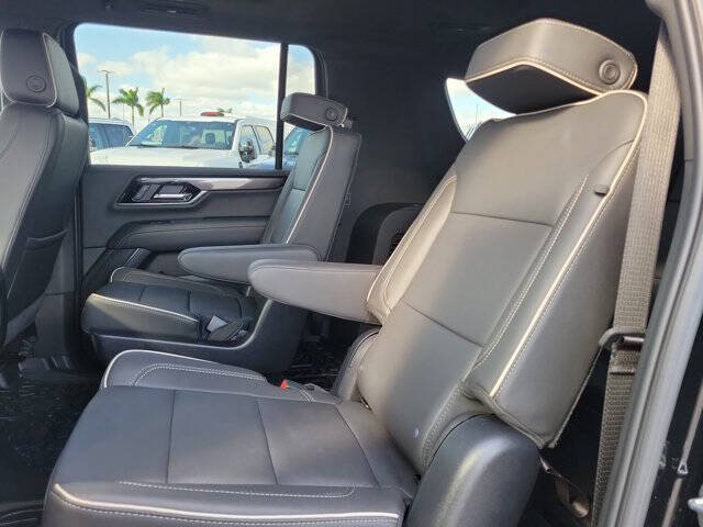 2025 GMC Yukon XL Elevation