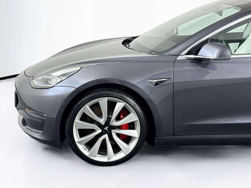 2018 Tesla Model 3 Performance