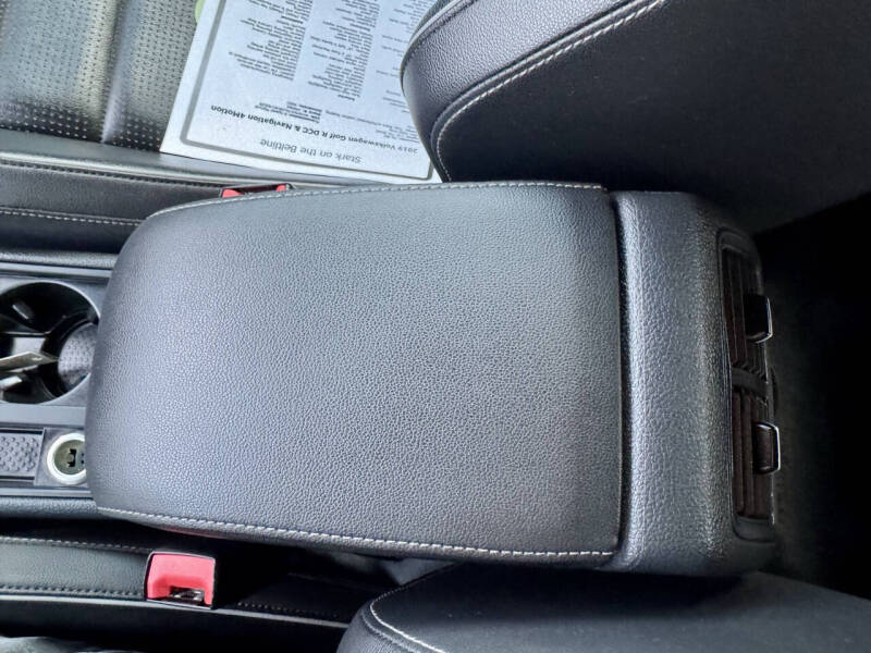 2019 Volkswagen Golf R 4Motion