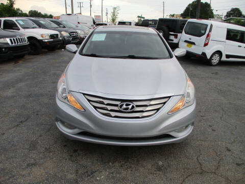 2013 Hyundai Sonata for sale at LOS PAISANOS AUTO & TRUCK SALES LLC in Doraville GA