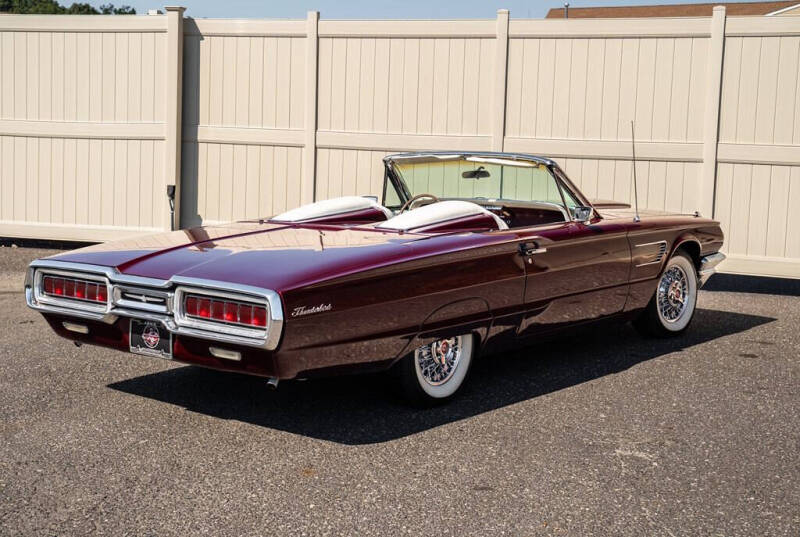 1965 Ford Thunderbird