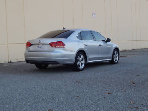 2014 Volkswagen Passat 1.8T Wolfsburg Edition PZEV