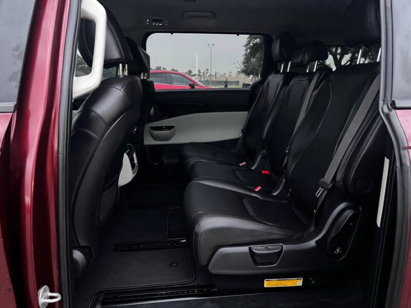 2022 Kia Carnival EX