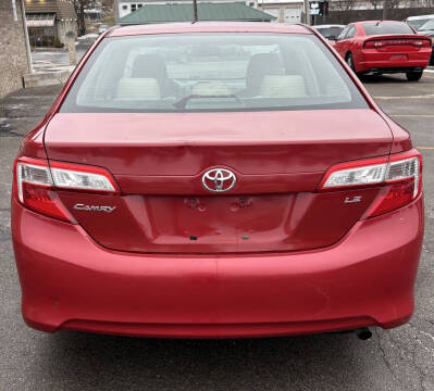 2012 Toyota Camry LE