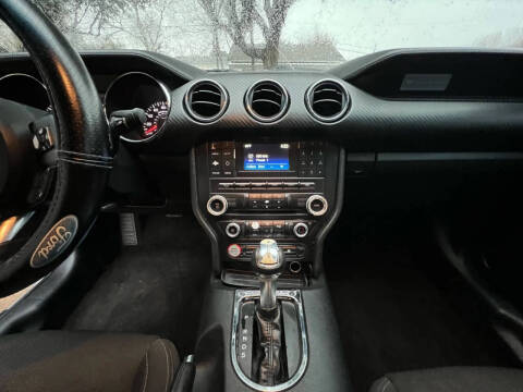 2015 Ford Mustang V6