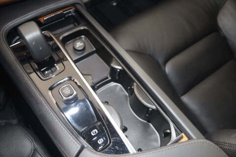 2023 Volvo XC90 B6 Plus Bright Theme 6P