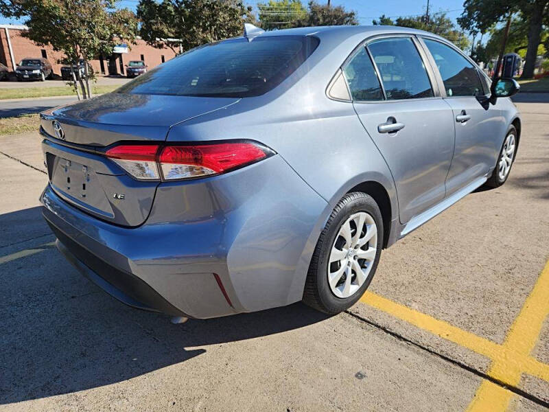 2022 Toyota Corolla LE