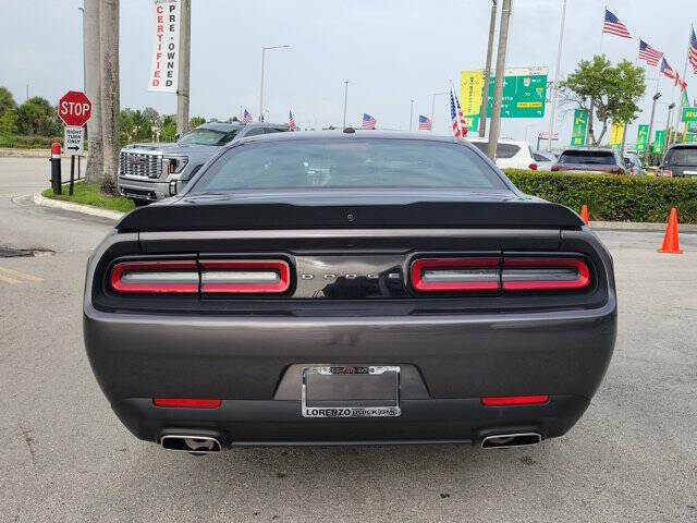 2023 Dodge Challenger SXT