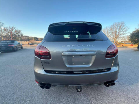 2014 Porsche Cayenne GTS