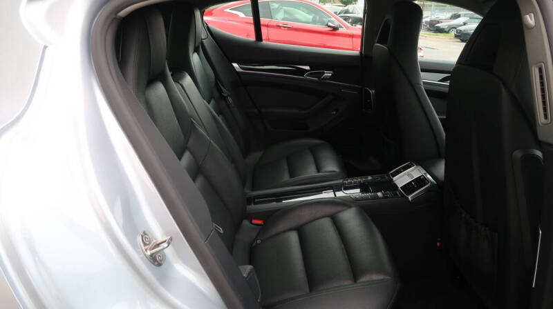 2015 Porsche Panamera