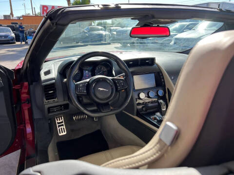 2015 Jaguar F-TYPE V8 S