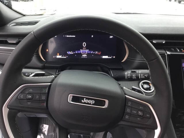 2024 Jeep Grand Cherokee L Laredo