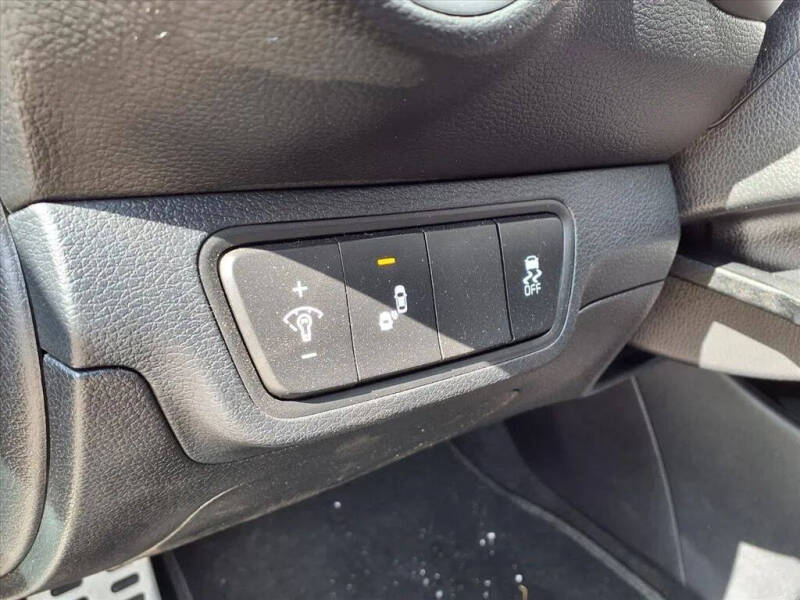 2022 Kia Forte GT Line