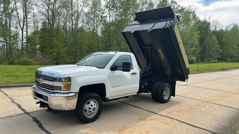 2015 Chevrolet Silverado 3500HD CC