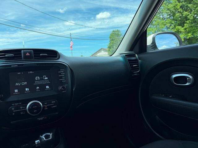 2018 Kia Soul +