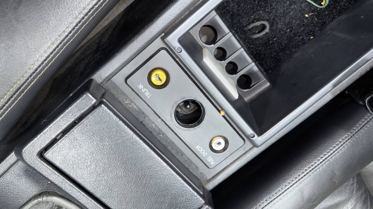 1990 Cadillac Allante 69