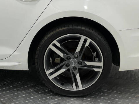 2017 Audi A4 2.0T quattro Premium Plus