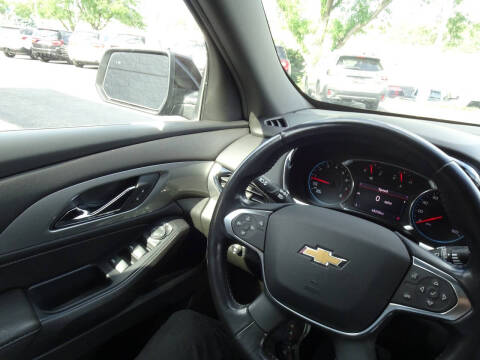 2022 Chevrolet Traverse LT Cloth