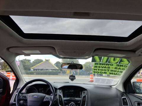 2017 Ford Focus Titanium