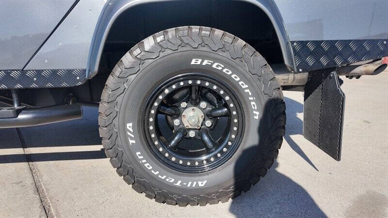 1983 Land Rover Defender