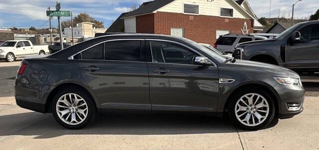 2019 Ford Taurus Limited