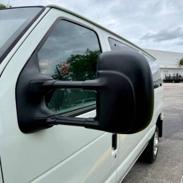 2011 Ford E-350