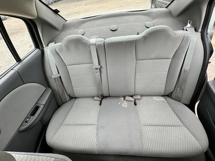 2007 Saturn Ion 2