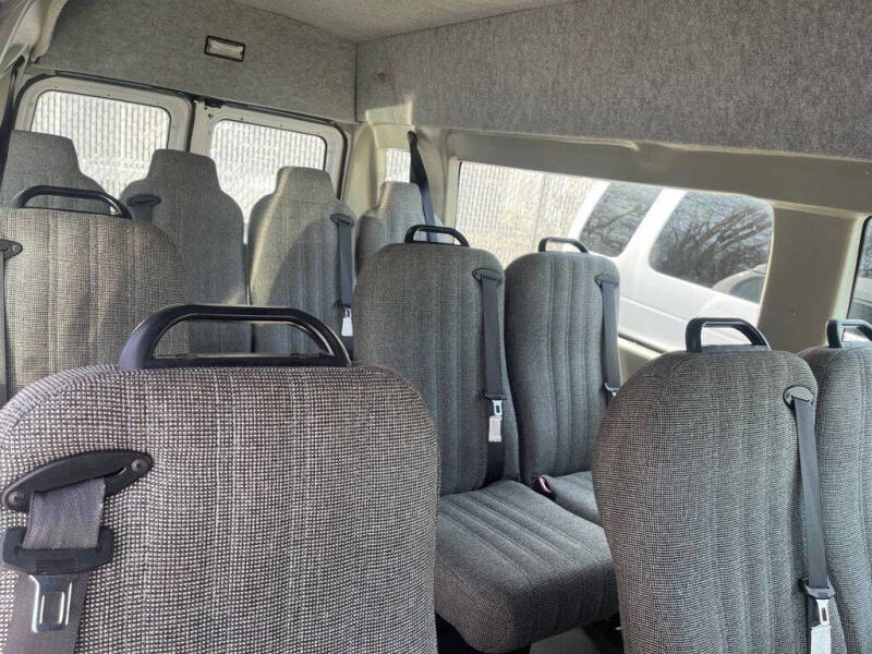 2013 Ford E-Series E-150
