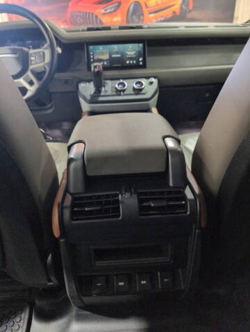 2020 Land Rover Defender 110 S