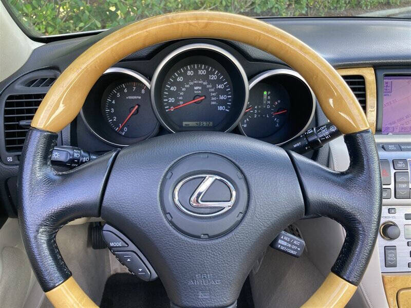 2004 Lexus SC 430