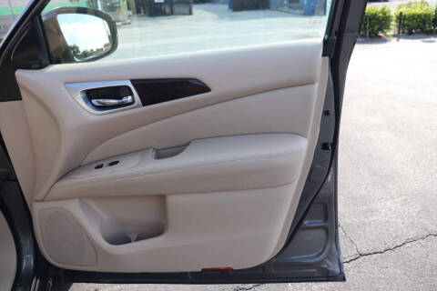 2015 Nissan Pathfinder SL