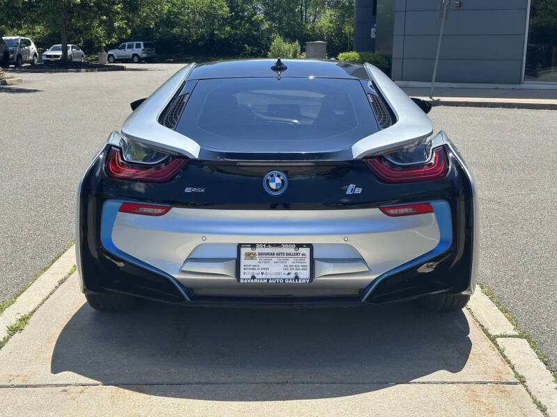 2016 BMW i8