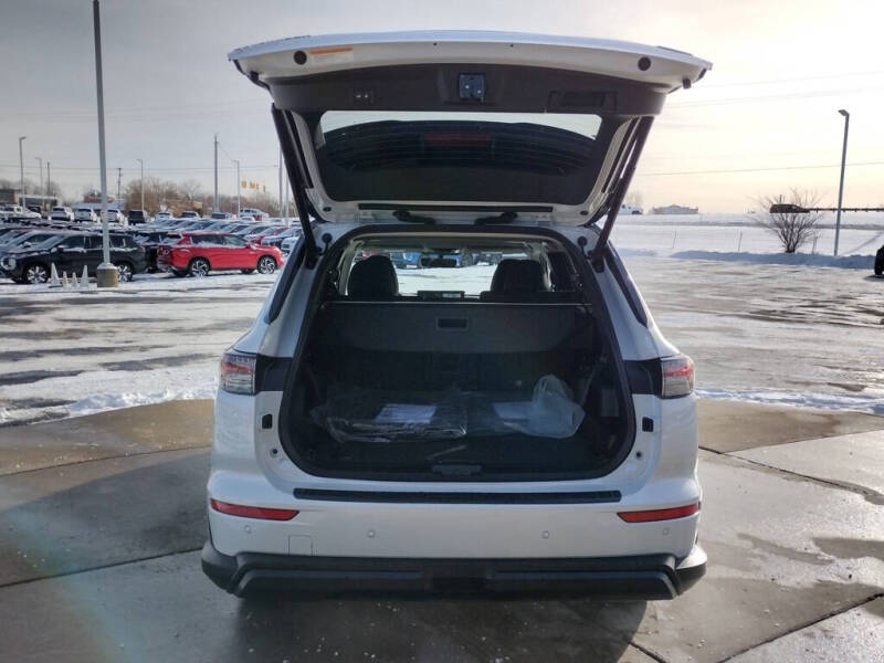 2026 Mitsubishi Outlander Trail Edition