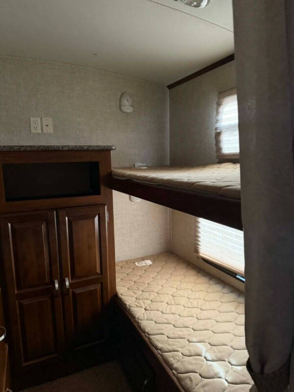 2015 Keystone RV LAREDO 291TG