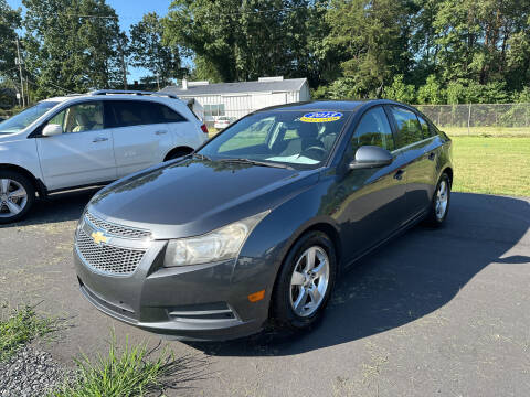 2013 Chevrolet Cruze for sale at Noble Auto in Hickory NC