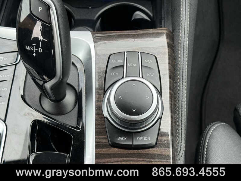 2022 BMW 5 Series 530e xDrive