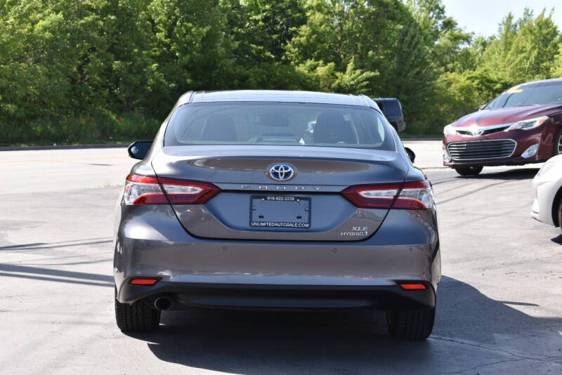 2018 Toyota Camry Hybrid XLE
